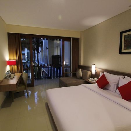 Grand La Walon Hotel Legian Buitenkant foto