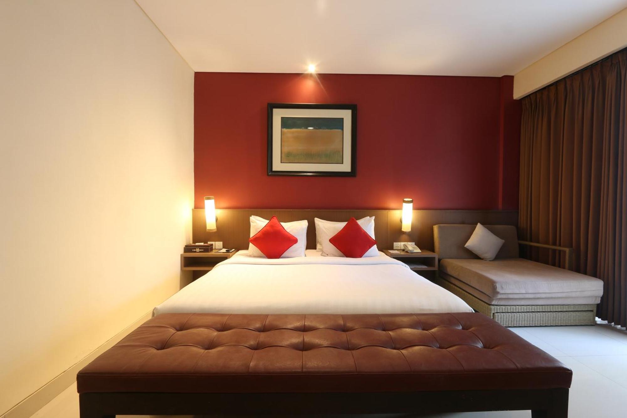 Grand La Walon Hotel Legian Buitenkant foto