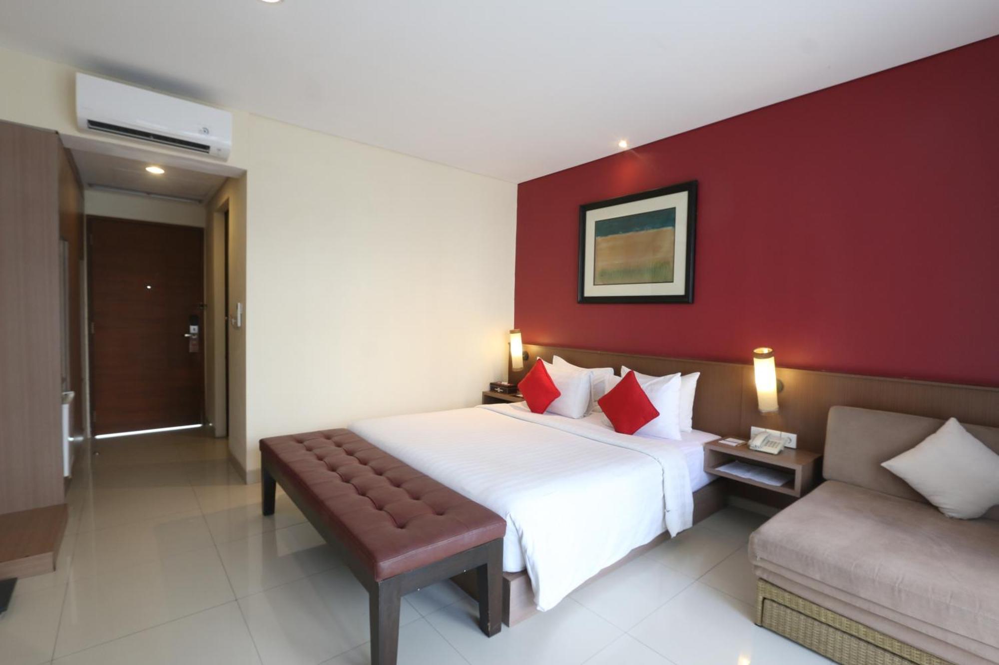 Grand La Walon Hotel Legian Buitenkant foto